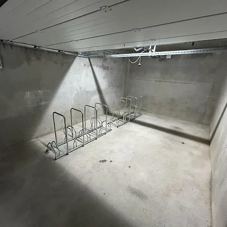 Apartment Beau T3 Avec Terrasse, Proche Du Centre, Climatise, A 10 Min Des Thermes - - Fr-1-503-136